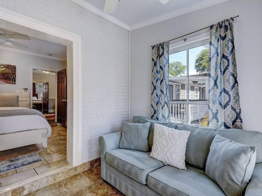 Historic Savannah Gold Private Condo With Pool - 2Bed, 1&Half Bath, Sleeps 6, 1St Floor, 15 Min Walk To Historic Savannah Center And All Attractions Экстерьер фото